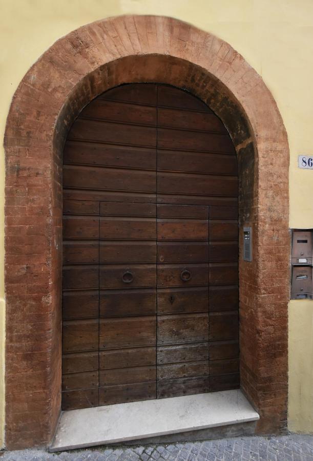 Apartamento La Casa del Borgo Antico Spoleto Exterior foto